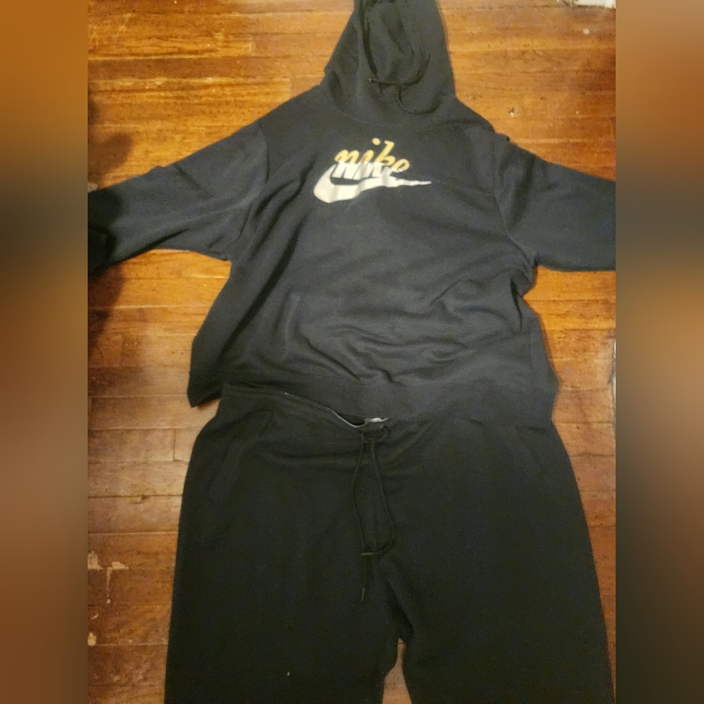 Nike Mens Sz 3XL Black Silver Gold Sweatsuit